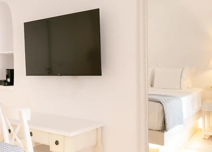 Anemos Cave Suites